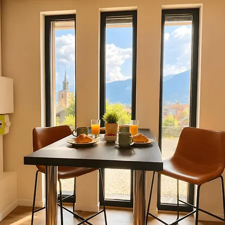Cosy En Rez-de-jardin Appartement Marignier